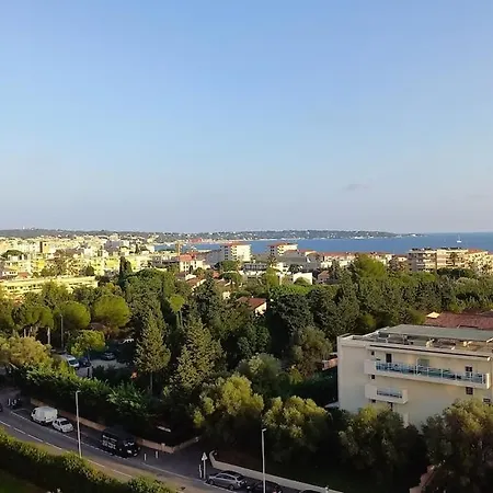 L'Escale Azur - Apt 2 Prs - Vue Mer Et Cap D'Antibes アパート
